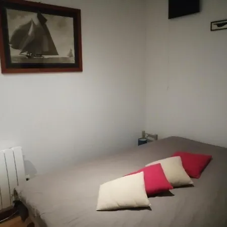 Les Grenouilles דירה *