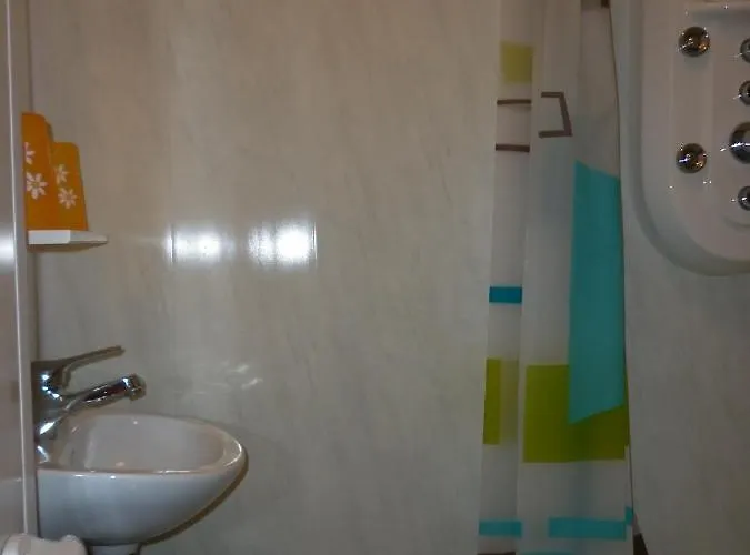 Les Grenouilles * הונפלר