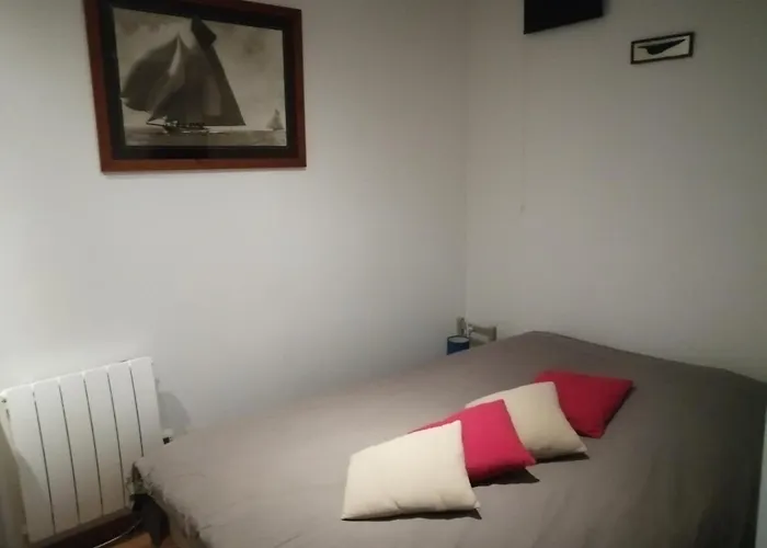 Les Grenouilles דירה *